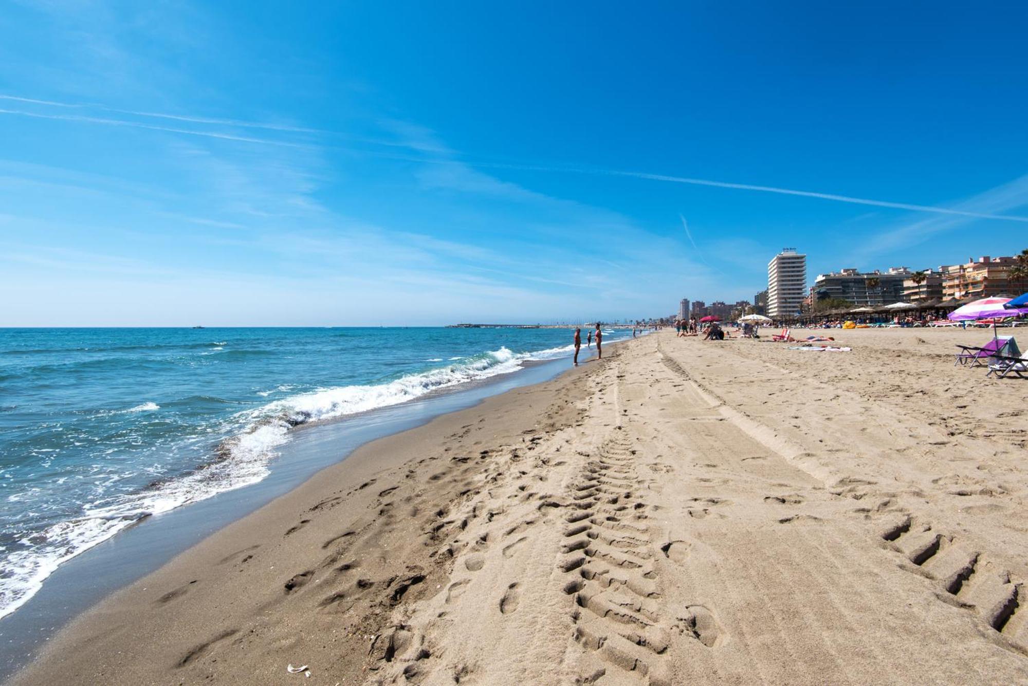 Boliches Center Apartment Next To The Beach, Parking, Pool & Terrace Fuengirola Exterior foto